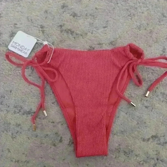 Monday Swimwear Women's Cala Conta Crinkle Sangria Orange Bottom P (0-2) - Picture 2 of 14